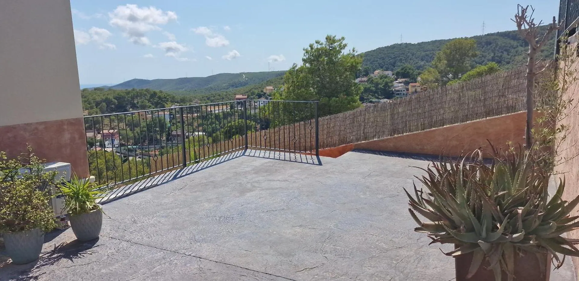 Villa Contenta Canyelles Apartment